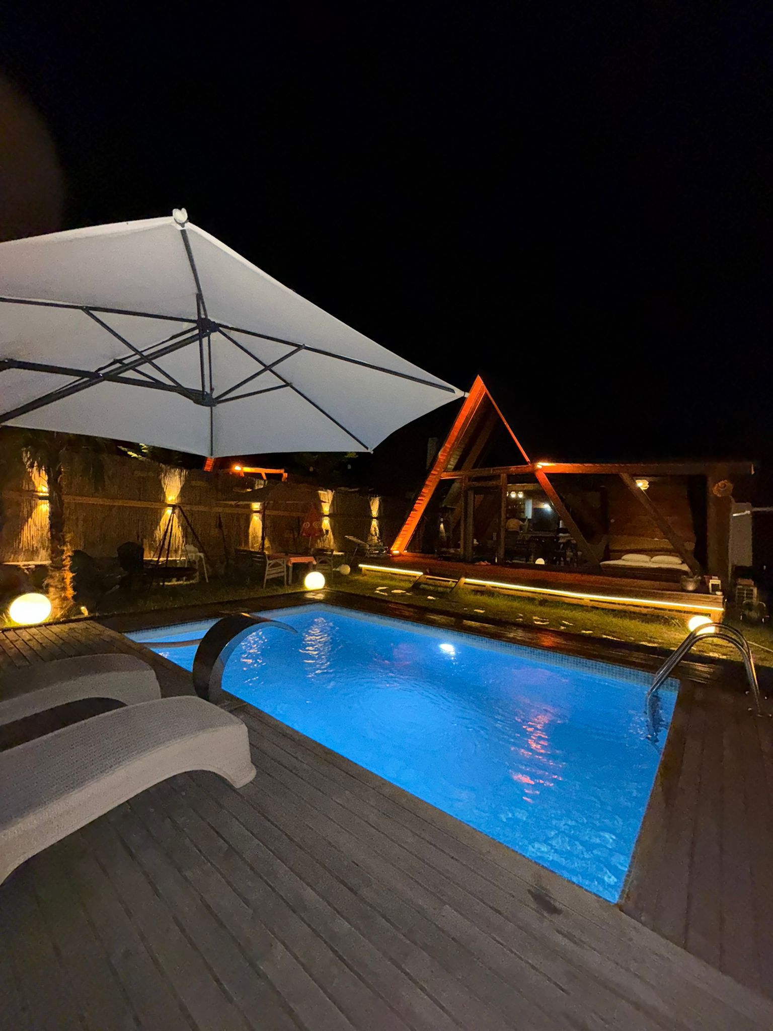 Bungalov Gece Görünümü